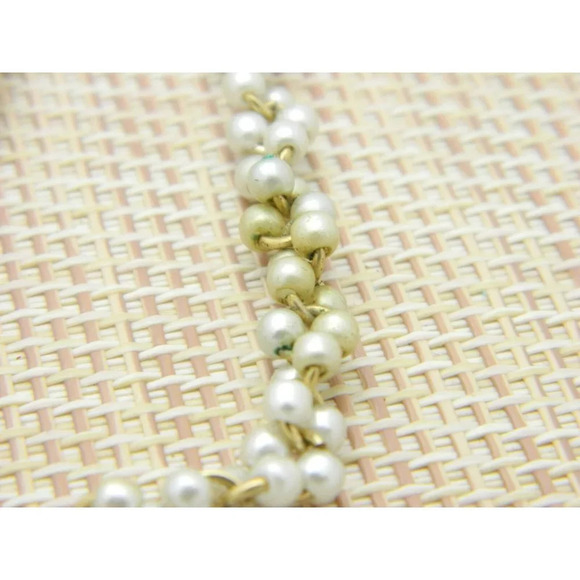 Crown Trifari Faux Pearl White Bead Beaded Gold Tone Twisted Necklace - Picture 5 of 5